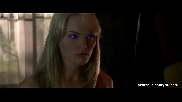 Große Sunny Mabrey in Species III 2004frische Filme