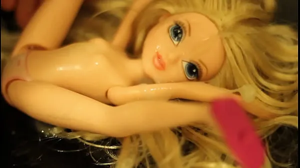 大きなMy cute blonde Moxie Girlz doll is a sexy CUM SLUT (bukkake compilation新しい映画
