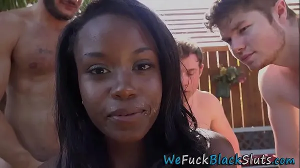 Velké Black hottie gets bukkaked nové filmy