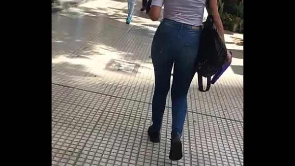 Big Big ass brunette in jeans fresh Movies