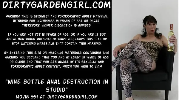 Μεγάλες Wine bottle anal destruction in studio Dirtygardengirl φρέσκες ταινίες