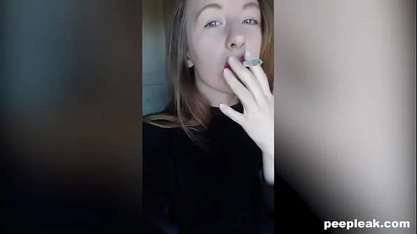 หนังใหม่เรื่องใหญ่ Amateur Hottie Loves Smoking and Masturbating เรื่อง