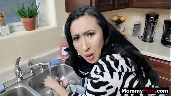 Big fucking stepmom while she is doing dishes fresh Movies