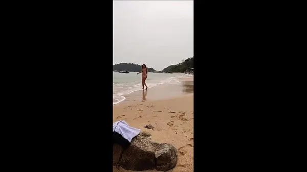 신선한 영화good on Brazil's beach - broadcasting straight to our social networks 많은