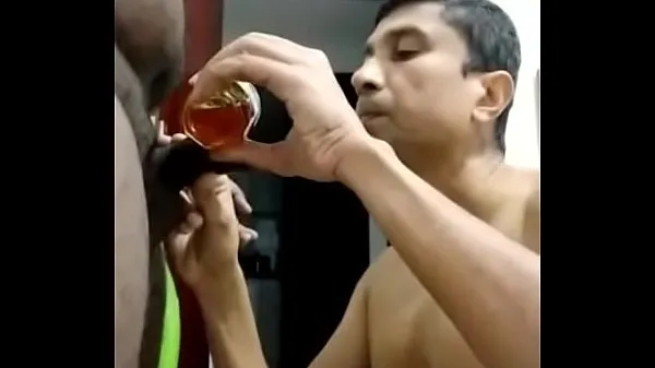 Nagy Sucking honey off cock Indian gay friss filmek