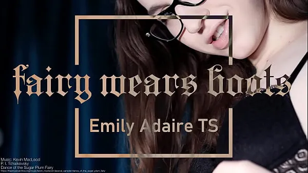 Grandes TS em dessous provocando você - Emily Adaire - lingerie trans filmes novos