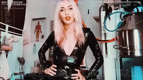 Nagy International French Dominatrix Encourages You to Be Gay friss filmek