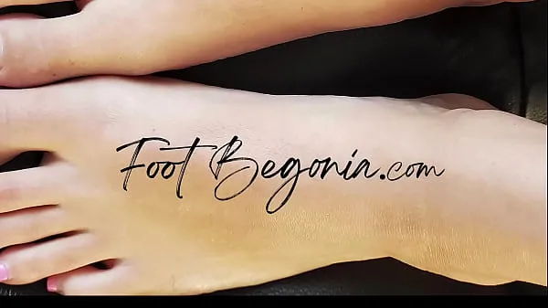 หนังใหม่เรื่องใหญ่ My sexy feet and pretty toes in black stockings foot fetish เรื่อง