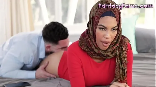 大きなFucking Muslim Converted Stepsister With Her Hijab On - Maya Farrell, Peter Green - Family Strokes新しい映画