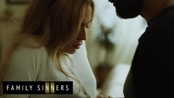 Veliki Rough Sex Between Stepsiblings Blonde Babe (Aiden Ashley, Tommy Pistol) - Family Sinners novi filmi