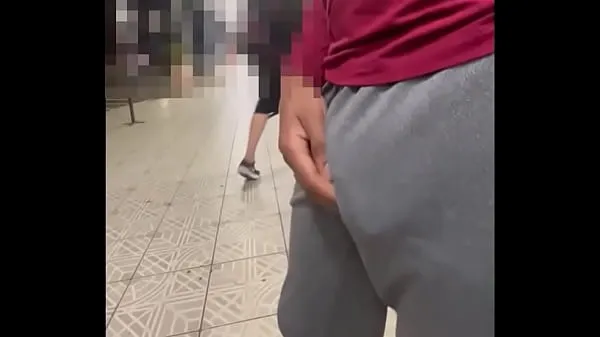 Büyük Provocando sem cueca no estacionamento (Completo no Red yeni Film