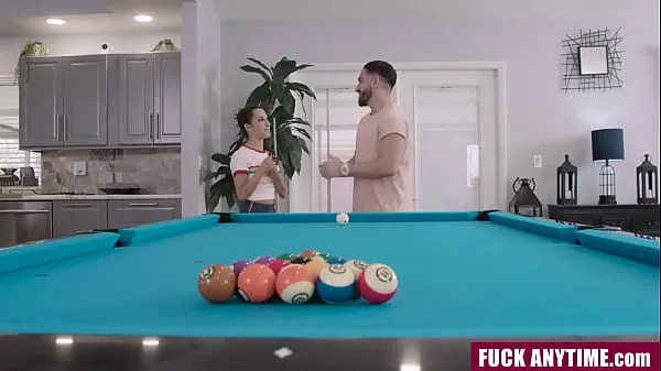 Gros Stepbro peut utiliser librement son Stepsis s'il gagne le jeu de billard - Fuckanytime films récents