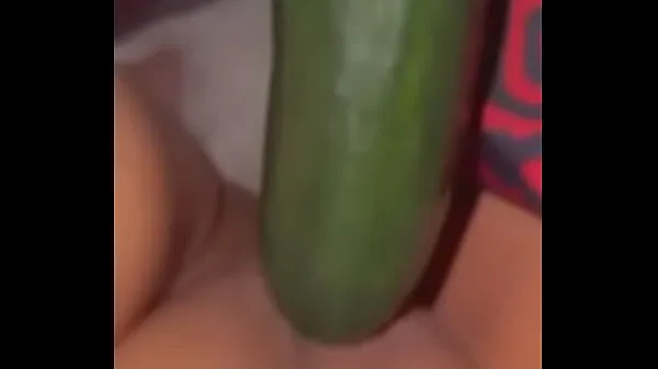 Büyük Wife fucks her pussy with cucumber yeni Film