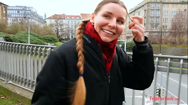 Corrida dentro de una chica con peinado trenzado europeo Filem segar besar